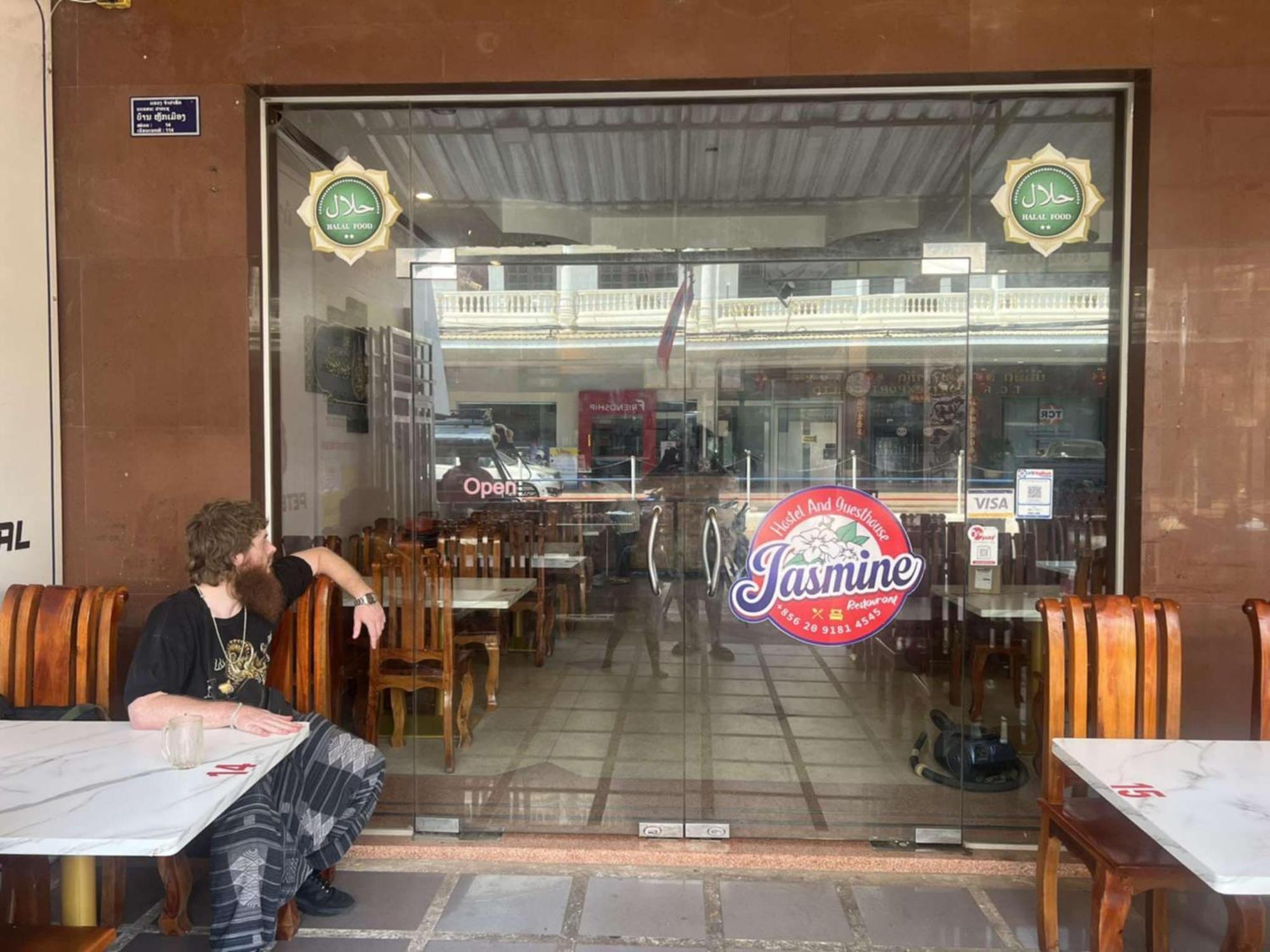 Jasmine Hostel & Guesthouse Pakse Exterior photo